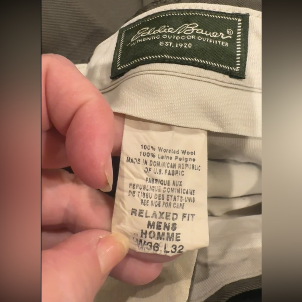 Men's Green grey Eddie Baurer Pants 36x32 relaxed fit EUC! - Picture 2 of 4